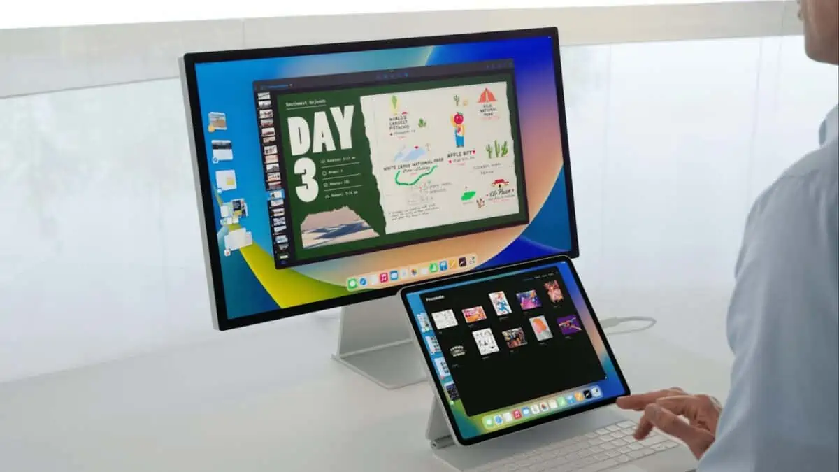 How do I display my iPhone on my laptop using USB?